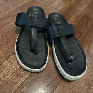 Joie Thong Sandals with rope edge. NWOT